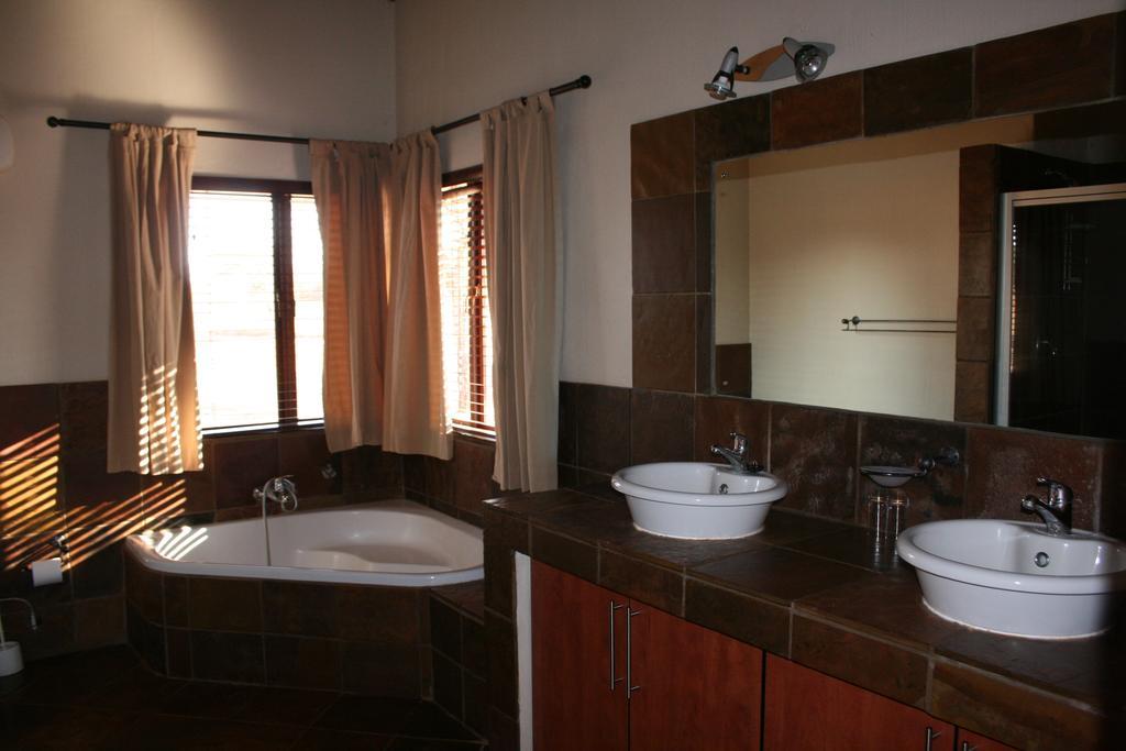 Makhato 84 Bush Lodge Bela-Bela Room photo